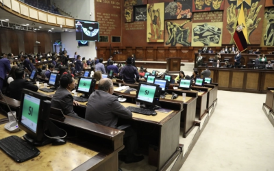 PARLAMENTO DE ECUADOR AVALA INGRESO DE FUERZAS EXTRANJERAS PARA COMBATIR AL CRIMEN